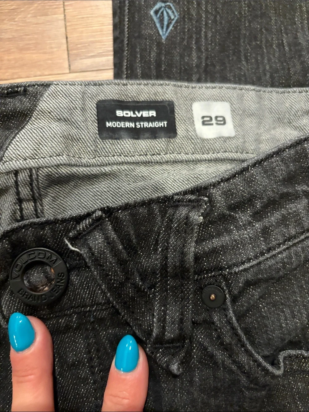 Volcom Men's dark wash solver modern straight Jeans size 29 x 31